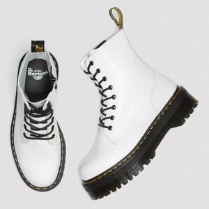 DR MARTENS JADON BOOT SMOOTH LEATHER PLATFORMS